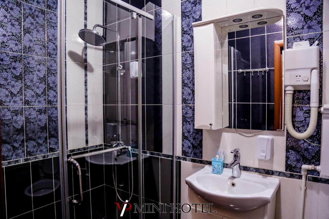 Vip Mini Hotel Semej Eksteriør bilde