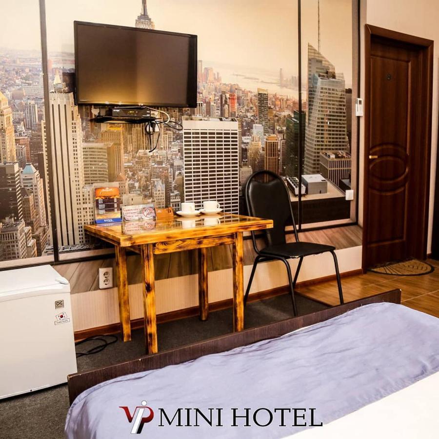 Vip Mini Hotel Semej Eksteriør bilde